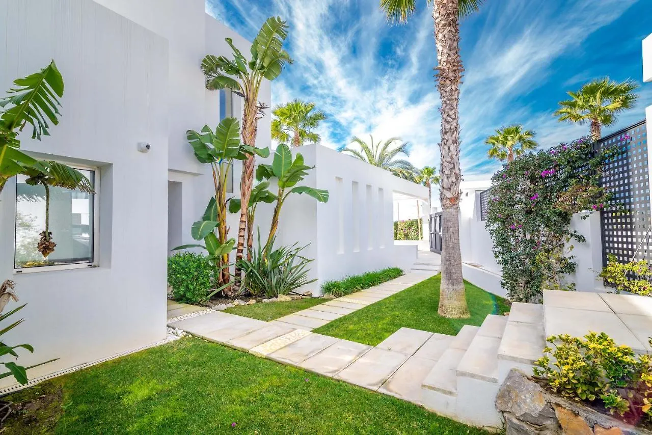 Modern And Luxurious Family Villa Close To The Beach Marbella