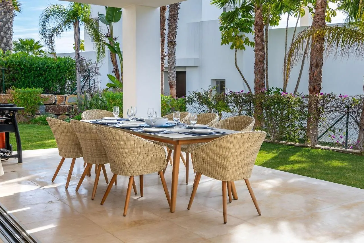 Modern And Luxurious Family Villa Close To The Beach Marbella