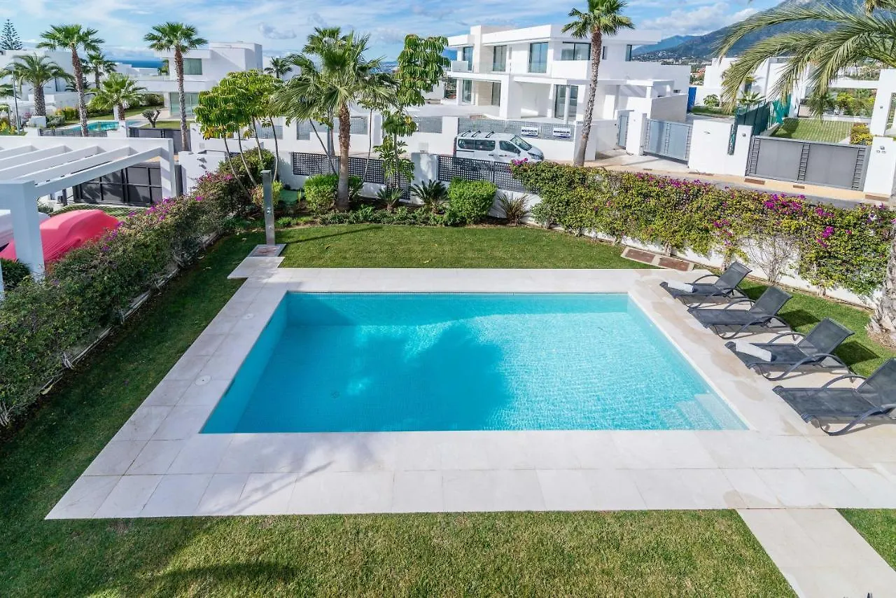 Modern And Luxurious Family Villa Close To The Beach Marbella