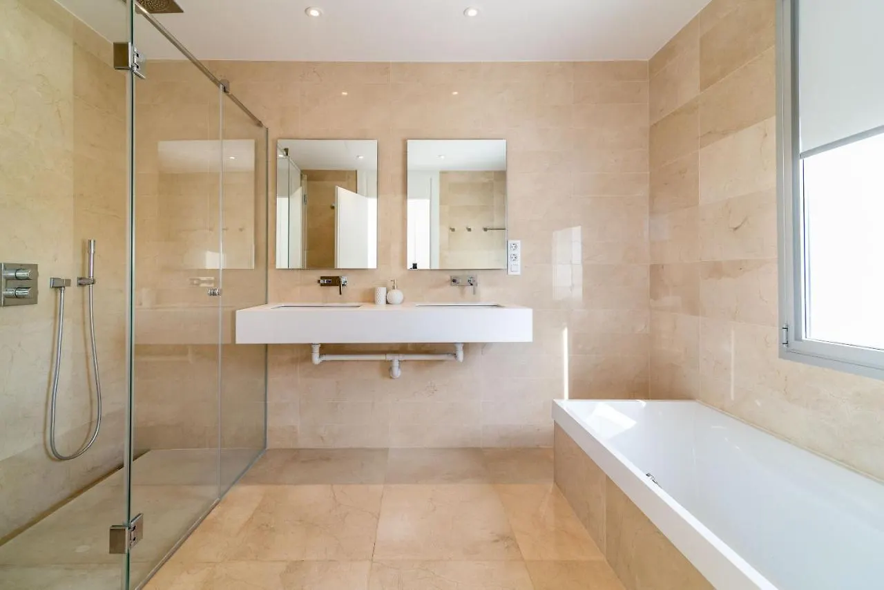 Modern And Luxurious Family Villa Close To The Beach Marbella 0*,