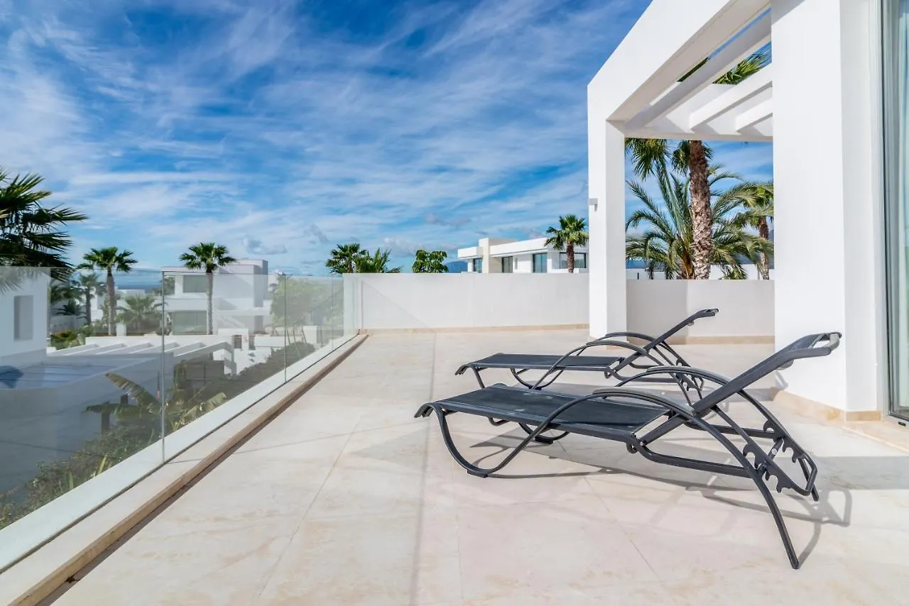 Modern And Luxurious Family Villa Close To The Beach Marbella