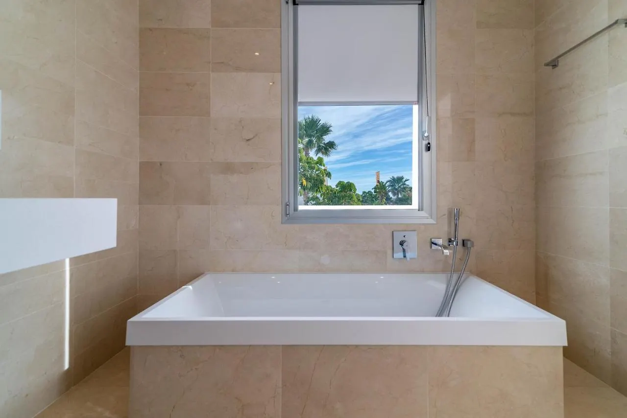 Modern And Luxurious Family Villa Close To The Beach Marbella 0*,  İspanya